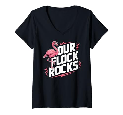 Damen Unsere Flock Rocks Flamingo Sommerurlaub-Familie T-Shirt mit V-Ausschnitt von Flamingo Matching Family Vacation Summer