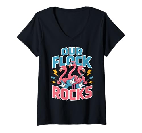 Damen Unsere Flock Rocks Flamingo spielt Gitarre Flamingo T-Shirt mit V-Ausschnitt von Flamingo Matching Family Vacation Summer