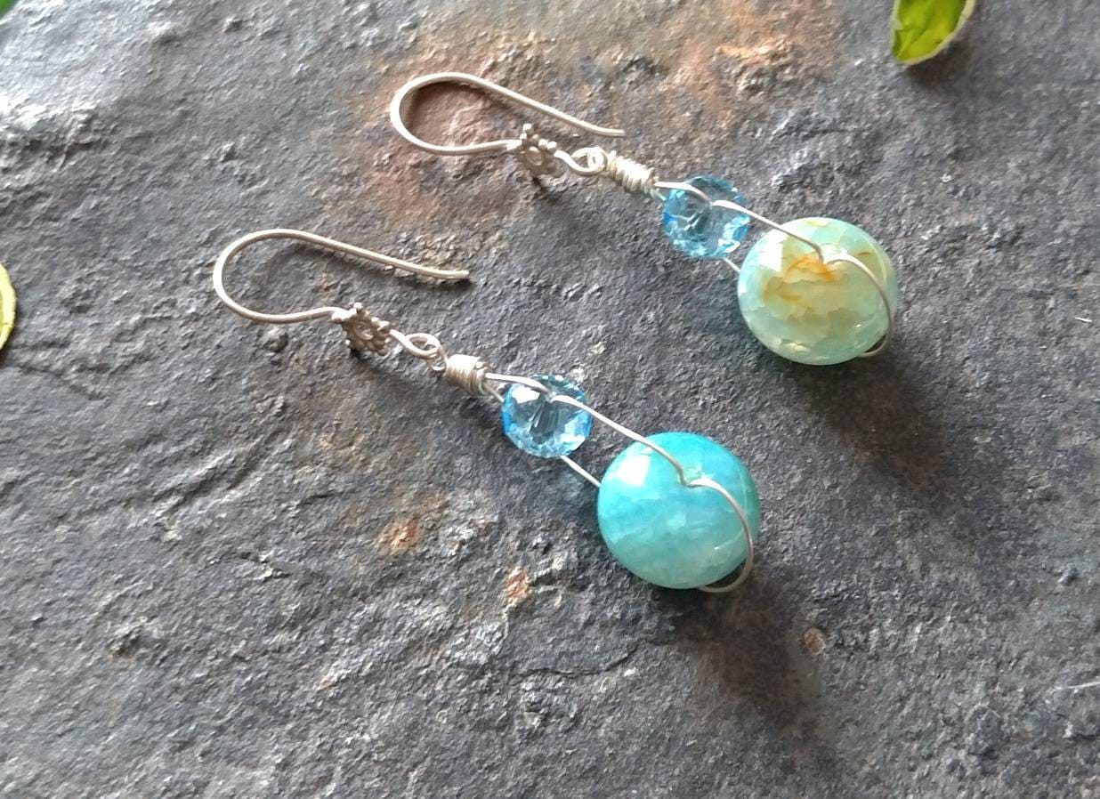 Blaue Ohrringe, Achat Sterling Silber Swarovski Edelstein Verdrahtete Urlaub Geschenke Für Sie Unter 50 von FlarantoJewelry