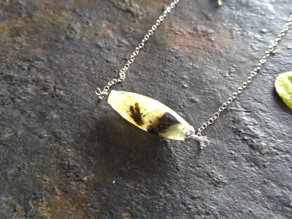 Prehnite Kette Halskette, Sterling Silber Tube Anhänger, Edelstein Anhänger Kostenloser Versand, Geschenk Für Sie, Sofort Lieferbar von FlarantoJewelry