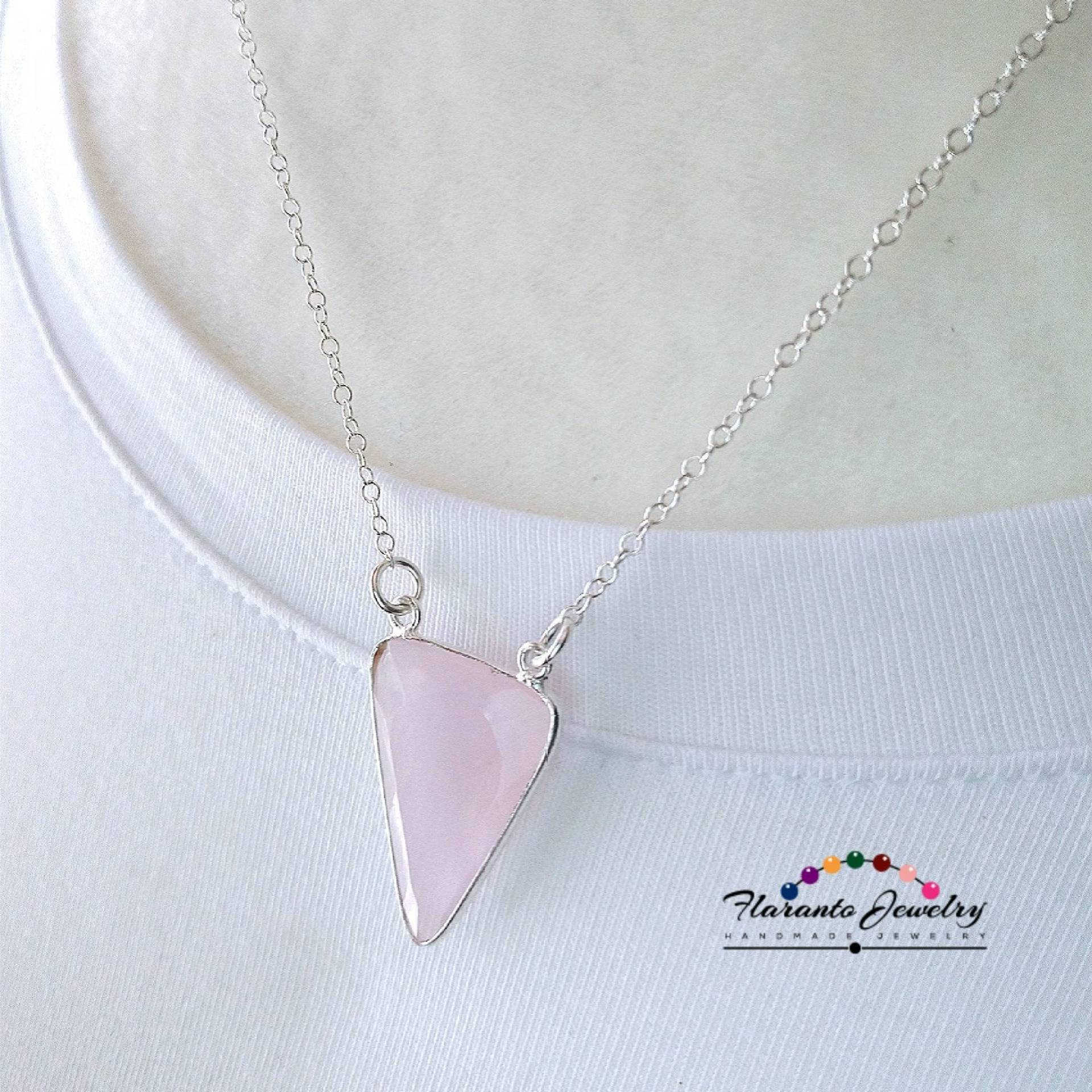 Rosa Dreieck Rosa Chalcedon Halskette, Sterling Silber Edelstein Anhänger Anhänger, Geschenk Für Sie von FlarantoJewelry