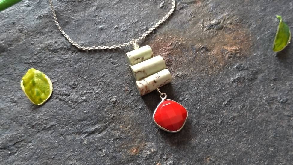 Rote Koralle Und Chrysopras-Kette Halskette, Sterling Silber Edelstein Anhänger Kostenloser Versand, Geschenk Für Sie von FlarantoJewelry