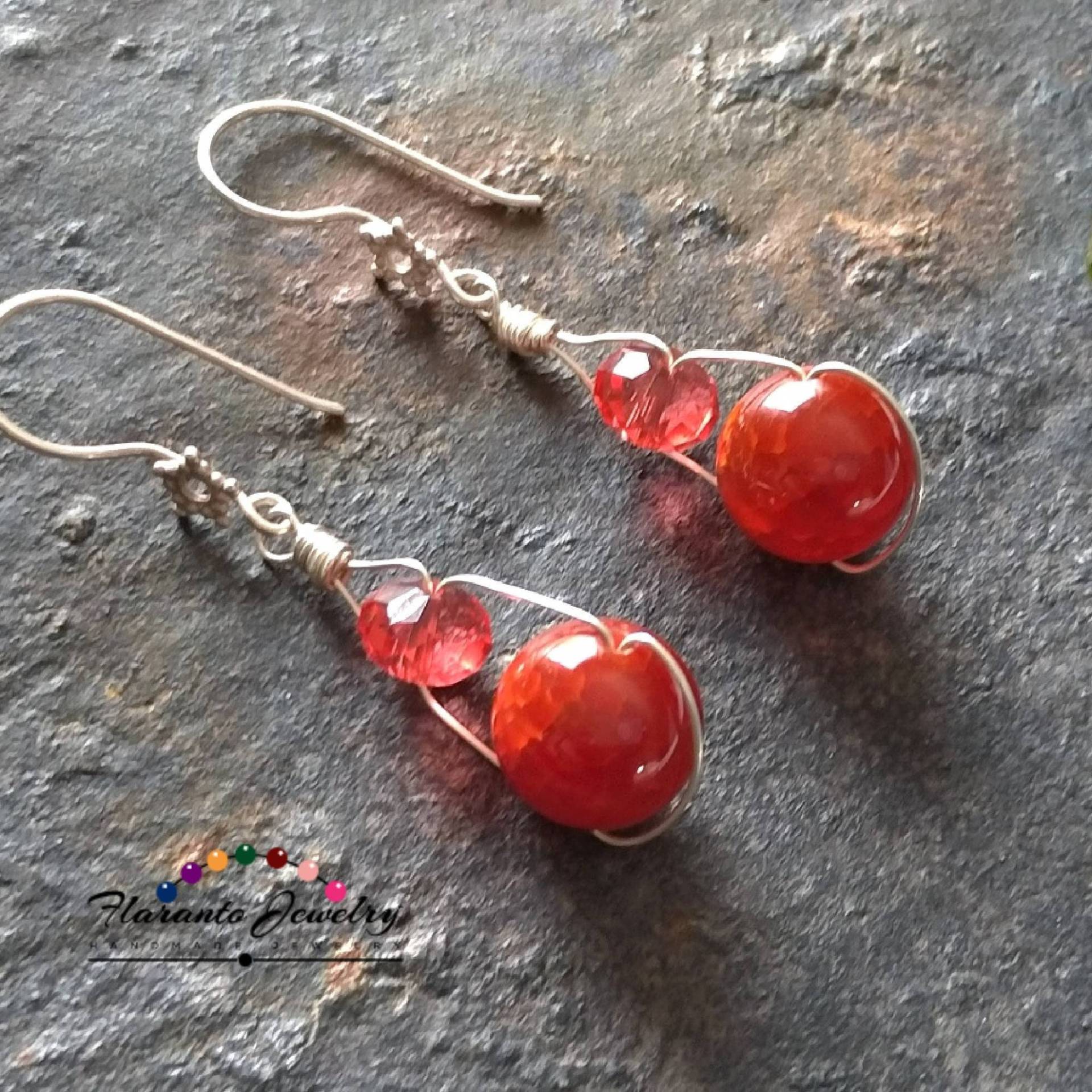 Verdrahtete Ohrringe, Rote Sterling Silber Blume Ohrdraht Rosa Swarovski Urlaub Geschenke Für Sie Unter 50 von FlarantoJewelry