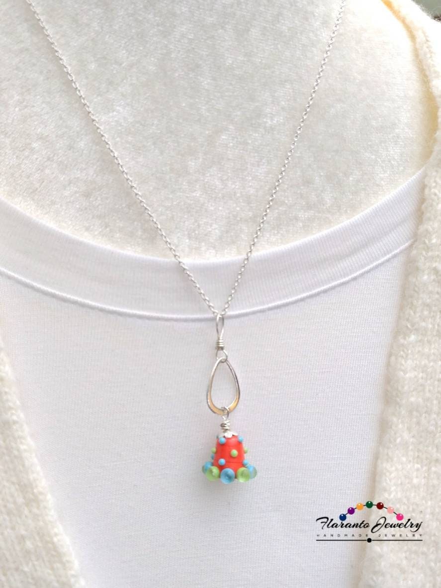 Vintage Multicolor Bumpy Lampwork Kette Anhänger, Sterling Silber Halskette, Glas Geschenk Für Sie von FlarantoJewelry
