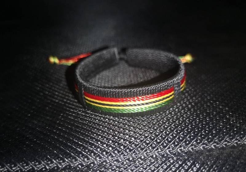 Ghana - Armband Von Lokalen Künstlern Aus Kenia Ghana - Armband Von Lokalen Künstlern Aus Kenia von FlashYourHeritage