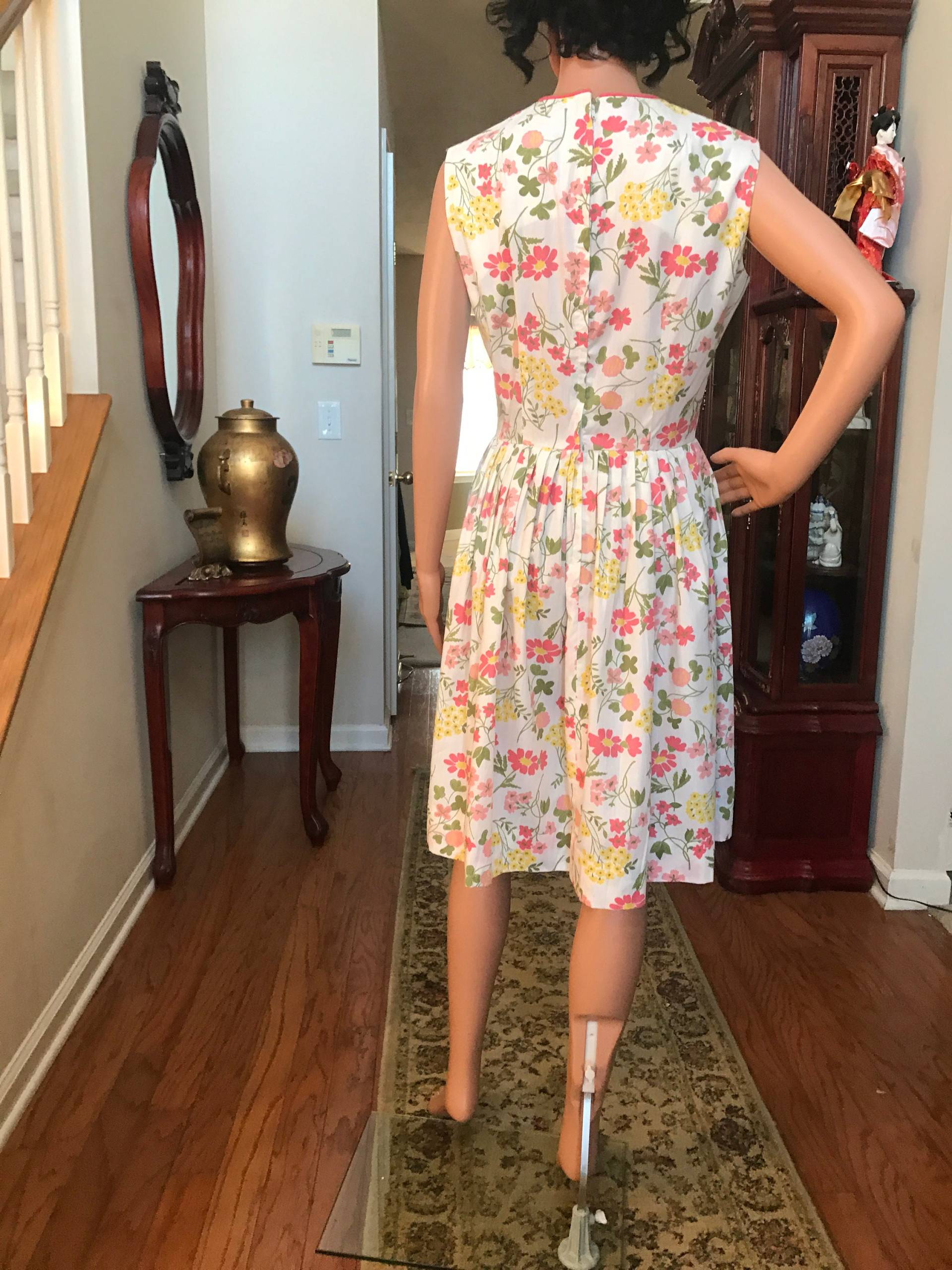 1960Er Jahre Stacy Ames Blumen Sonnenkleid 1960Er Jahre Stacy Ames Blumen Sonnenkleid von FlashbackRewindbyT