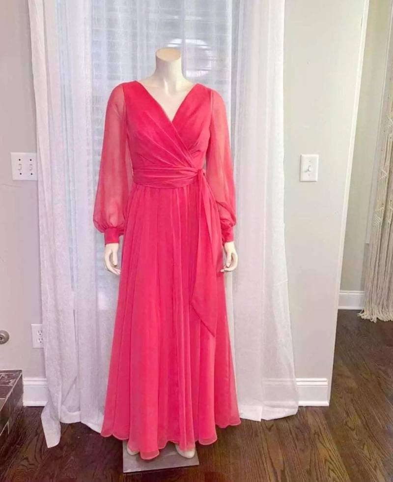 1970Er Jahre Jack Bryan Peach Chiffon/Nylon-Kleid 1970Er Jahre Jack Bryan Peach Chiffon/Nylon-Kleid von FlashbackRewindbyT