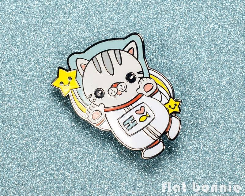 Katze Emaille Pin, Rucksack Süße Katze-Liebhaber-Geschenk, Kawaii Jacke Stift, Anstecknadel Katze, Verrückte Dame, Bff Geschenk, Flache Bonnie von FlatBonnie