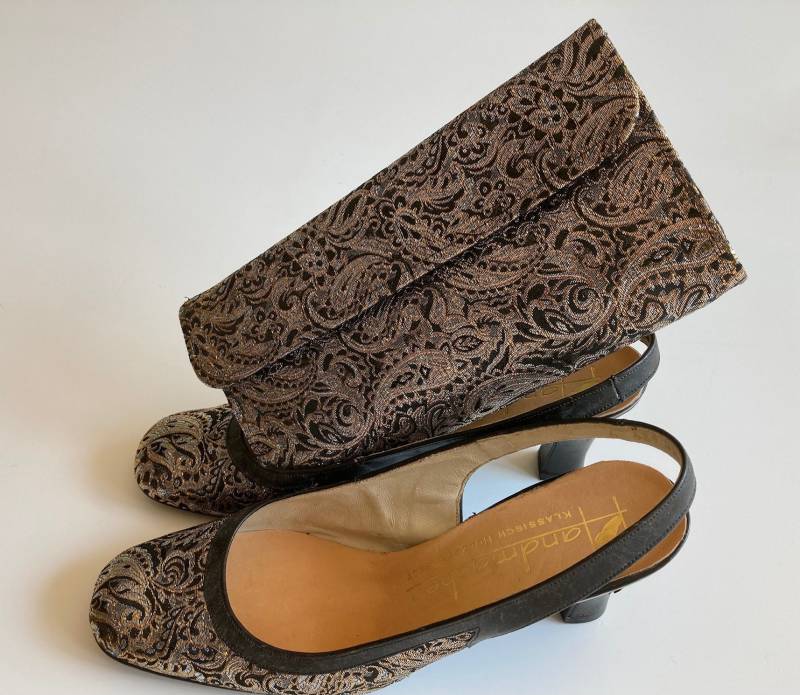 Two-Tone Abend Slingback Mit Passendem Clutch Two-Tone Abend Slingback Mit Passendem Clutch von FlatteringMe