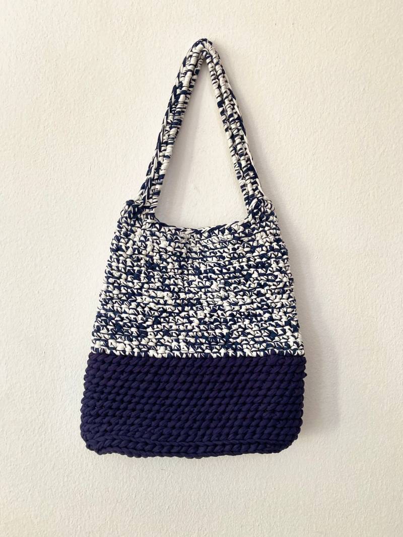 Blaue Häkeltasche | Beutel Umhängetasche Shopper von FlaushArt