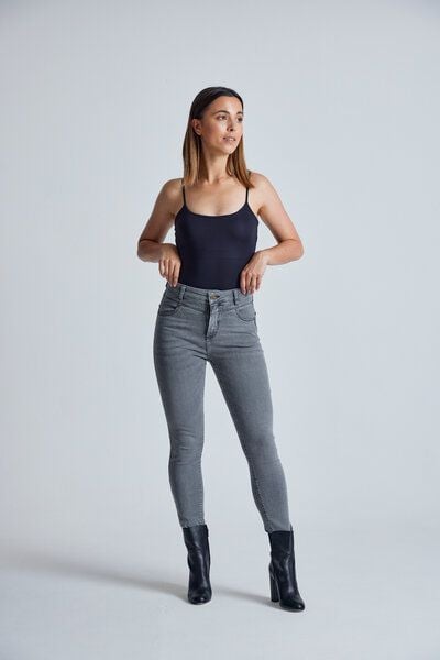 Flax and Loom High Waist Skinny Jeans Modell: Nina von Flax and Loom