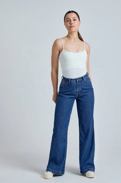 Flax and Loom Wide Leg Jeans Modell: Etta von Flax and Loom