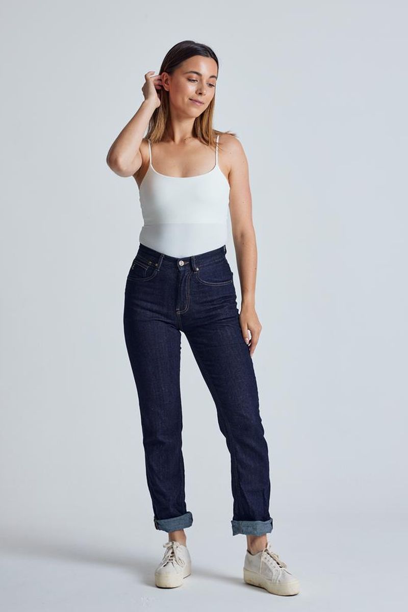 Slim Fit Jeans Modell: Lucille von Flax and Loom