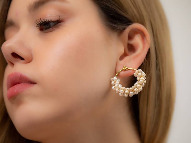 Handgemachte Perlen Hoop Ohrringe 22K Gold Filled Messing, Hochzeit Schmuck Neujahr Geschenk Für Sie von Flechazojewelry