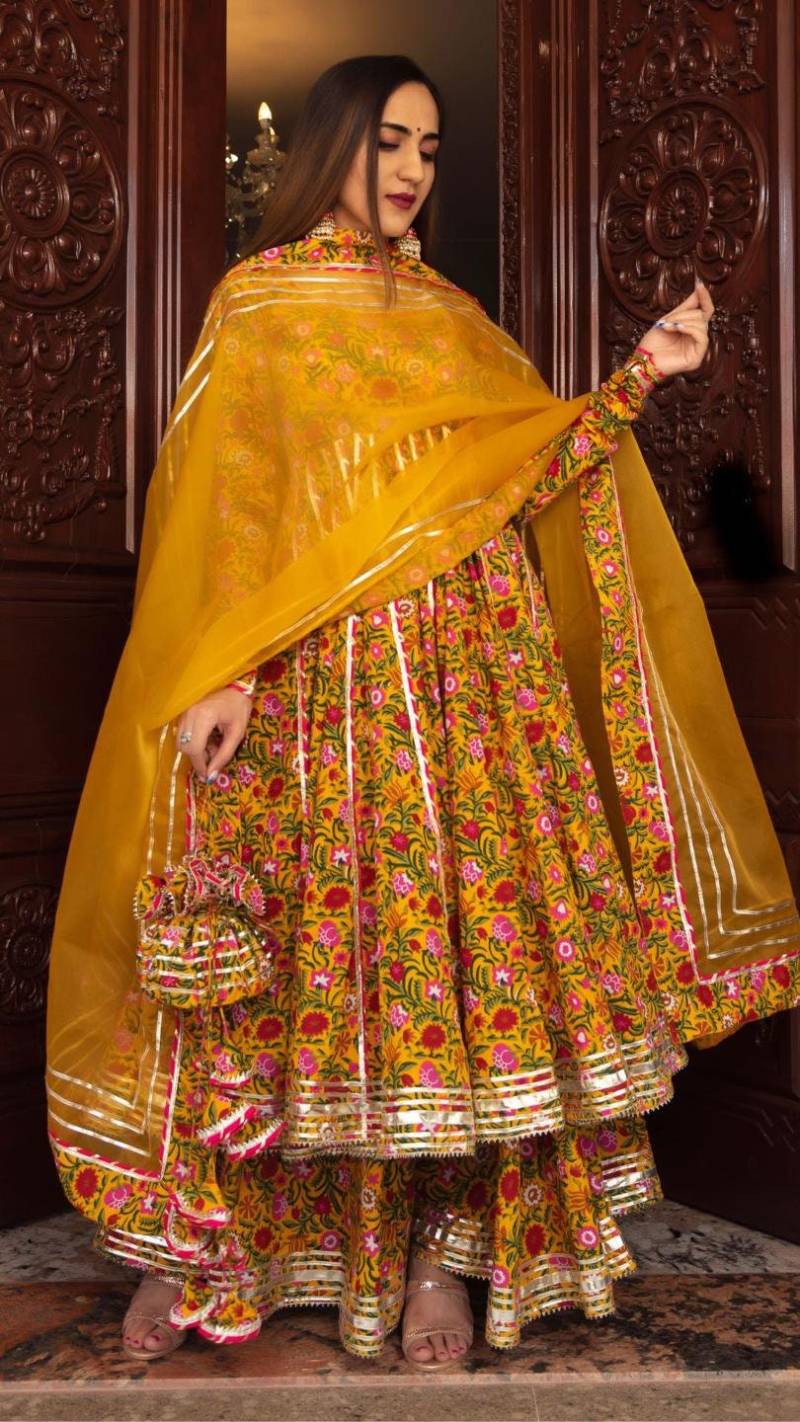 Mastani Baumwolle Anarkali Palazzo Set von FledglingWings