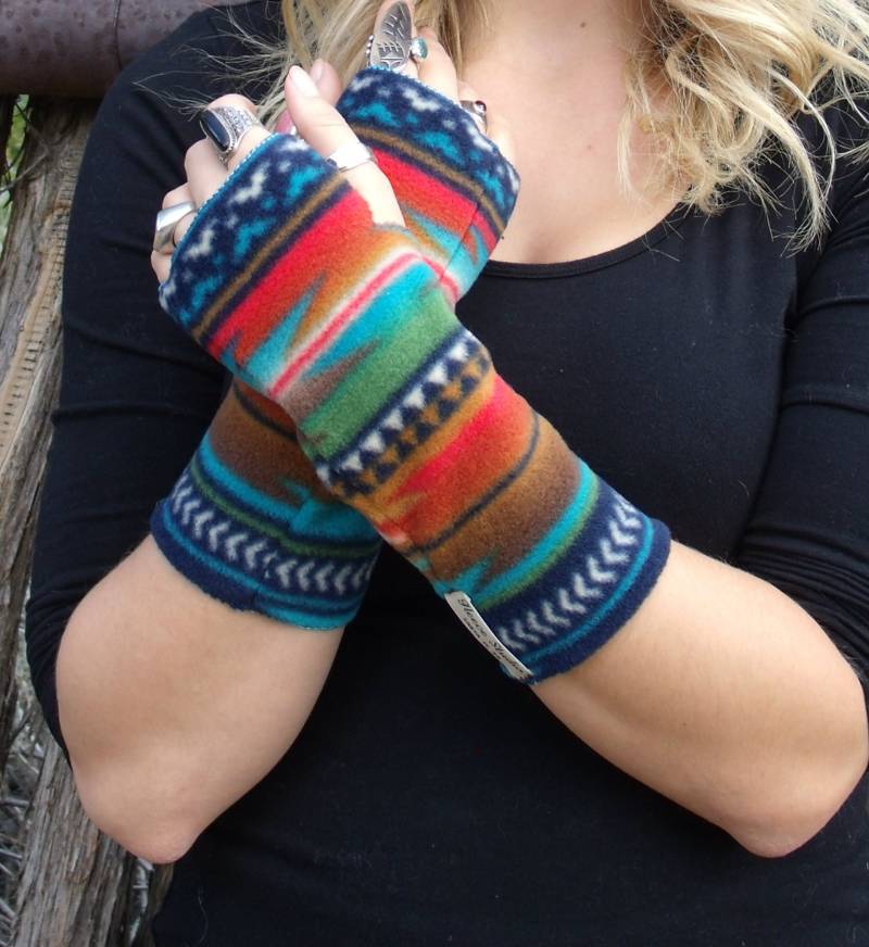 Blau Sonnenuntergang Fleece Pulswärmer Fingerlose Armstulpen von FleeceStudio