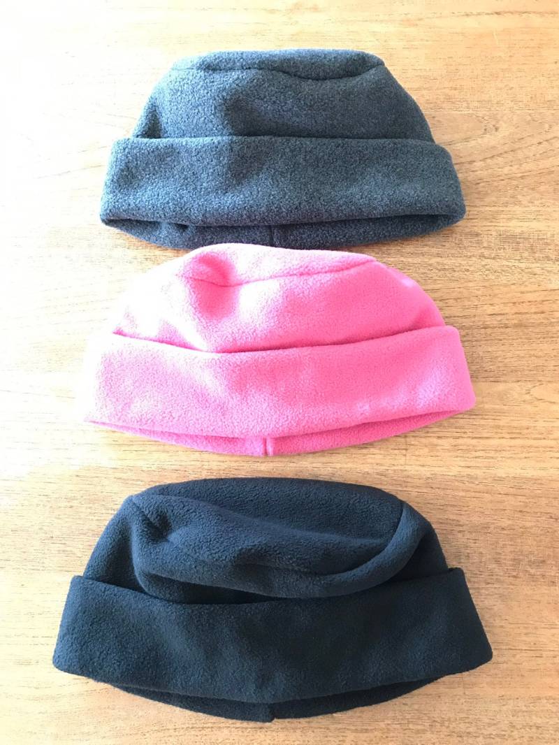 Solide Fleece Cuffed Hat, Drei Größen Für Jugendliche Und Erwachsene, Verstellbare Manschette, Waschbar, Viele Farben, Made in Santa Fe, Nm von FleeceStudio