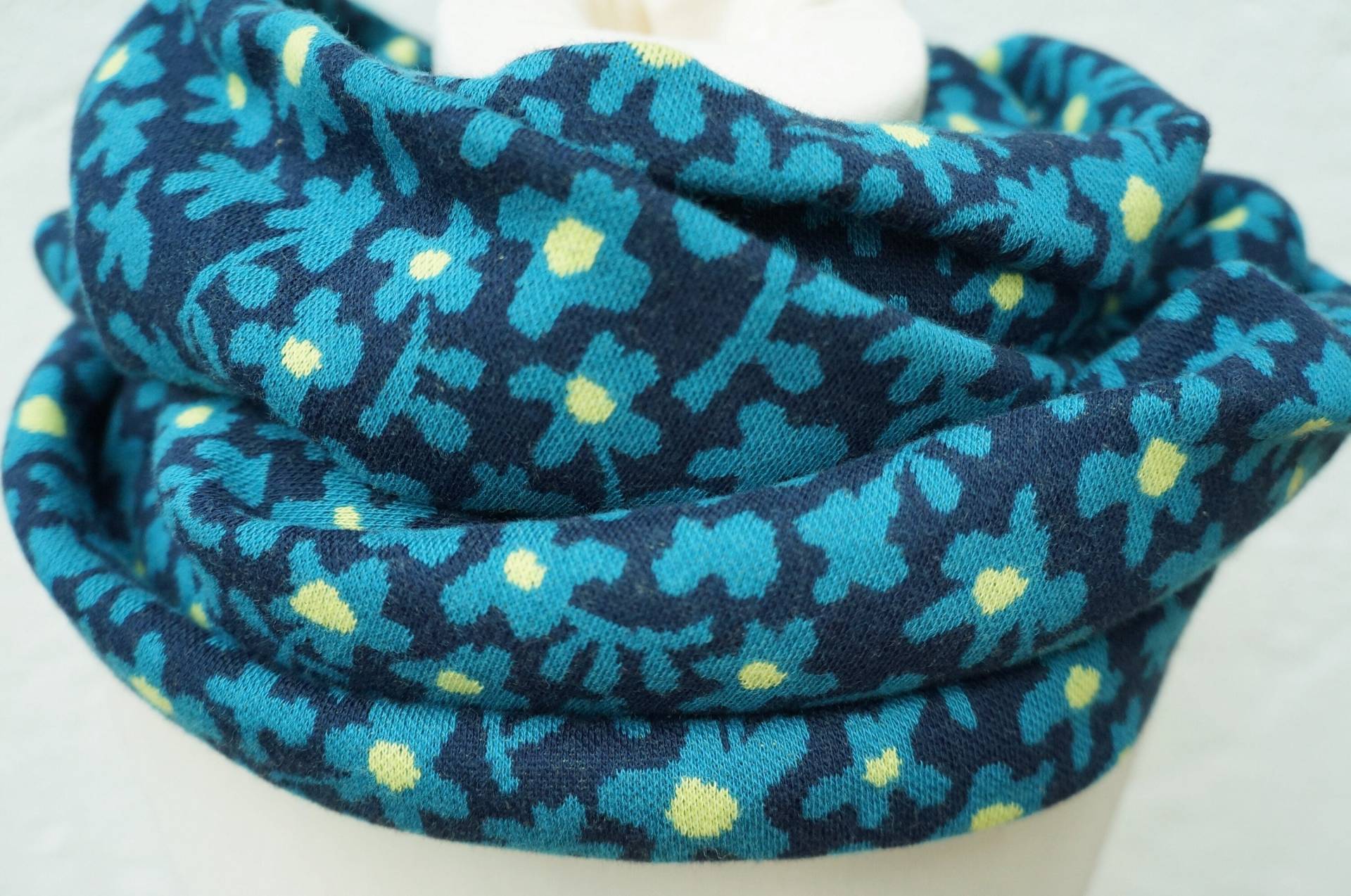 Loop Damen Bio Blümchen von FleerlingDesign