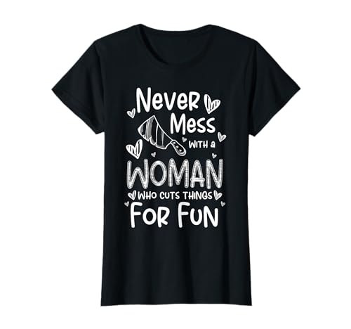 Never Mess With A Woman Who Cuts Things Meat Cutter Butcher T-Shirt Never Mess With A Woman Who Cuts Things Meat Cutter Butcher T-Shirt von Fleischer Fleisch Schneider Metzger