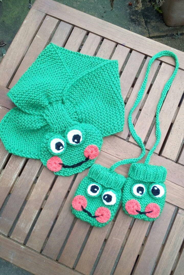 Babyset, Schal Und Fäustlinge Ohne Daumen von Fleissigeelfen