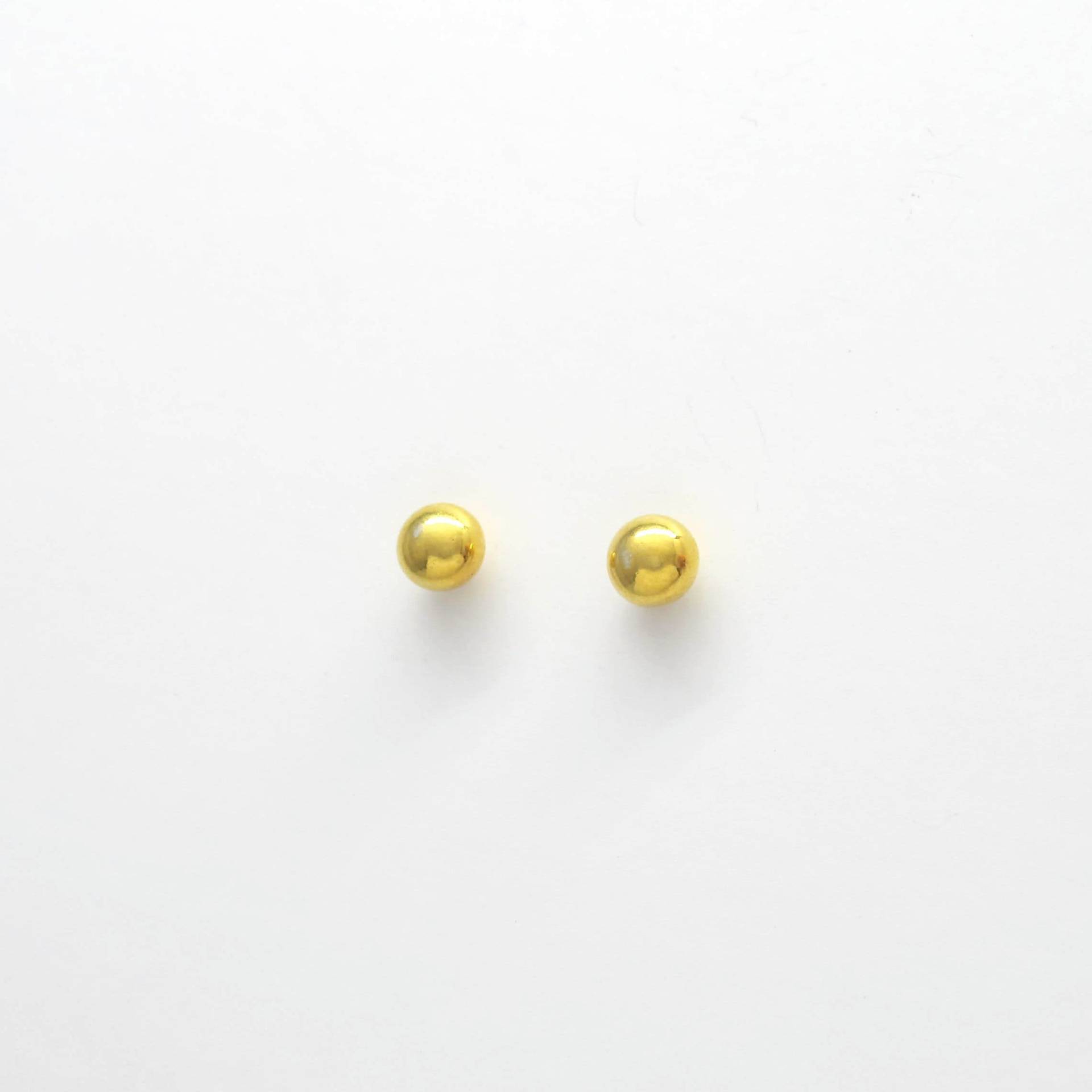 Kleine 14K Gold-Filled Kugel-Ohrstecker + Gold-Filled Pfosten & Rückseiten. 4 Mm Runde Goldkugel-Ohrringe. Hypoallergene Leichte Goldkugel Ohrstecker Kleine 14K Gold-Filled Kugel-Ohrstecker + Gold-Filled Pfosten & Rückseiten. 4 Mm Runde Goldkugel-Ohrringe. Hypoallergene Leichte Goldkugel Ohrstecker von FleschShop