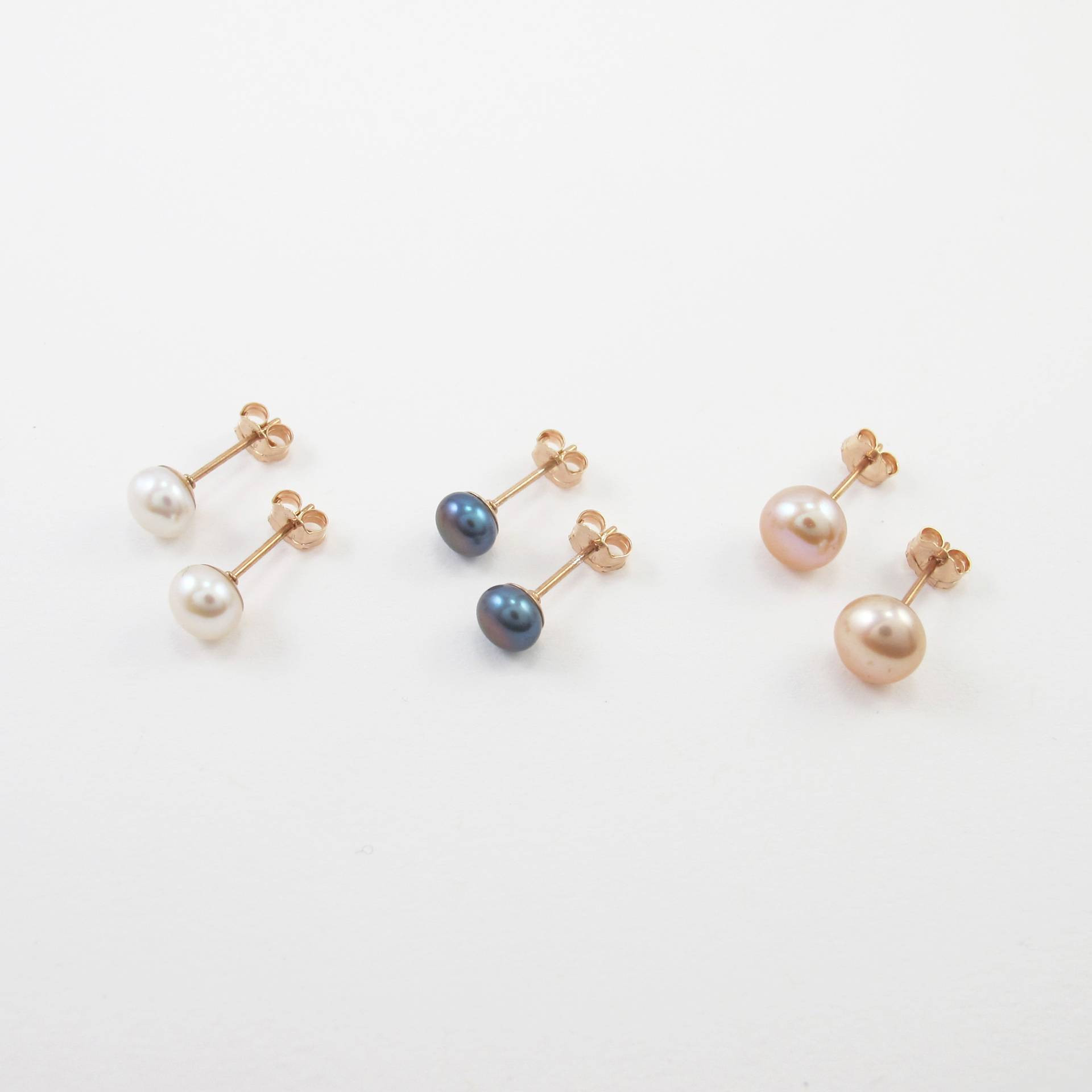 Süsswasserperlen Ohrstecker + 14K Rosegold Beiträge & Rückseiten. Kleine/Große Weiße, Schwarze Oder Rosa Perlen. Solid Rose Gold Natürliche Süsswasserperlen Ohrstecker + 14K Rosegold Beiträge & Rückseiten. Kleine/Große Weiße, Schwarze Oder Rosa Perlen. Solid Rose Gold Natürliche von FleschShop