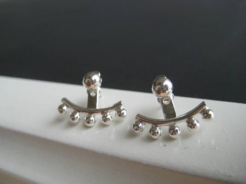 sterling Silber Ear Jacket. 5 Silberne Kugeln Doppelseitige Ohrringe + Silber Ohrstecker. Minimalist Front Back Mini Ball sterling Silber Ear Jacket. 5 Silberne Kugeln Doppelseitige Ohrringe + Silber Ohrstecker. Minimalist Front Back Mini Ball von FleschShop