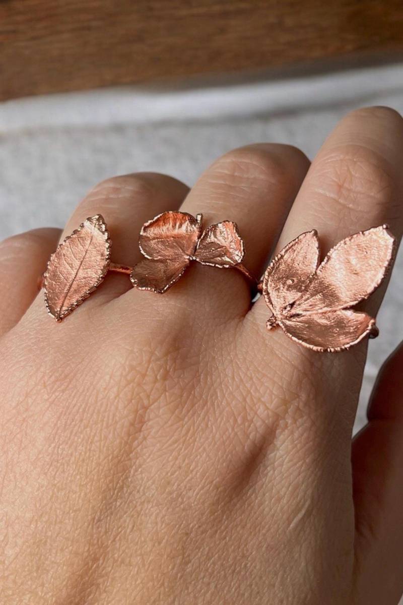 Gocce Di Bosco Ring Mit Kleinen Blättern in Kupfer Behandelt Gocce Di Bosco Ring Mit Kleinen Blättern in Kupfer Behandelt von FleurAtelierRoma