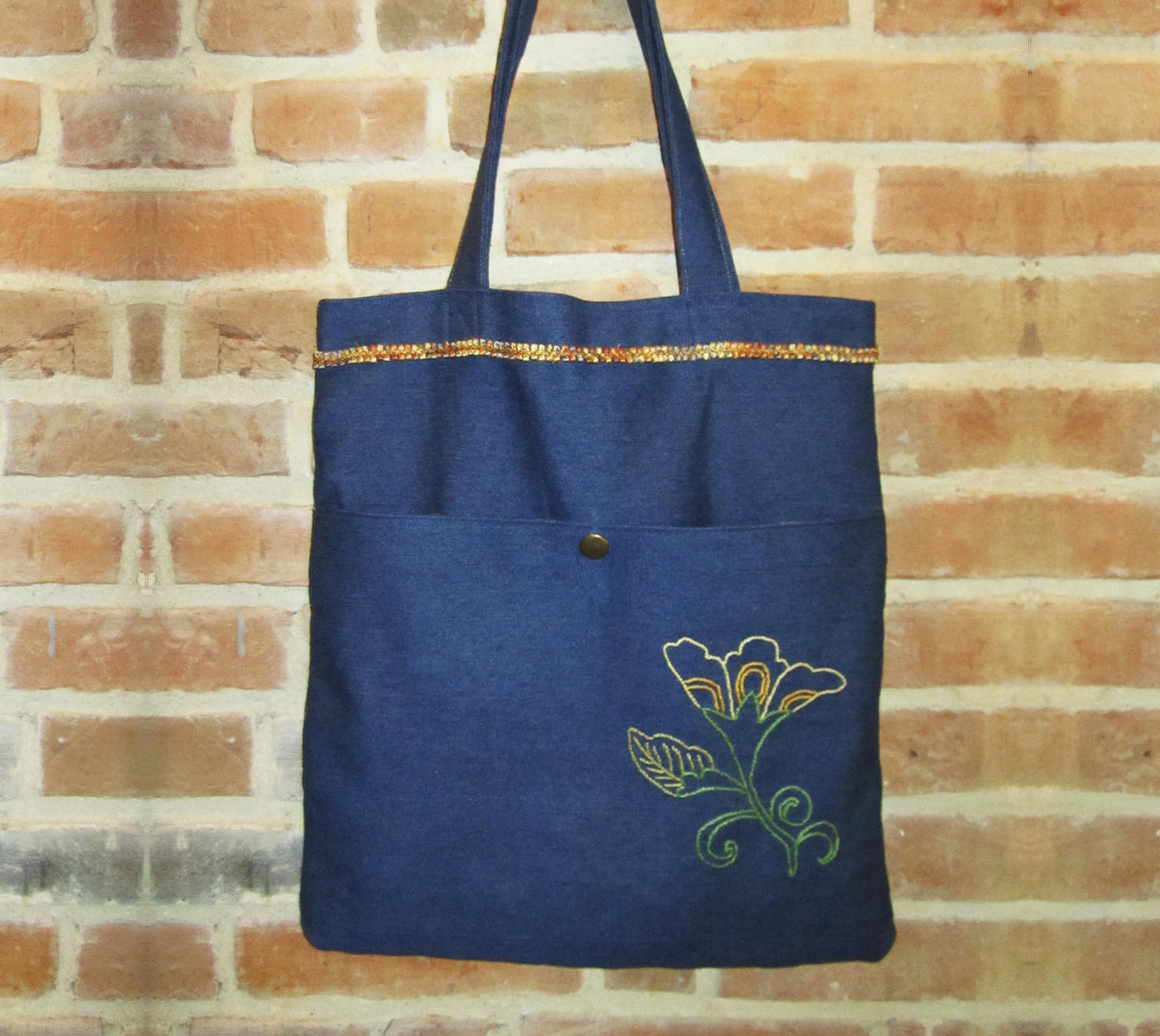Gestickte Blumen-Jeanstasche Gestickte Blumen-Jeanstasche von FleurKiwi