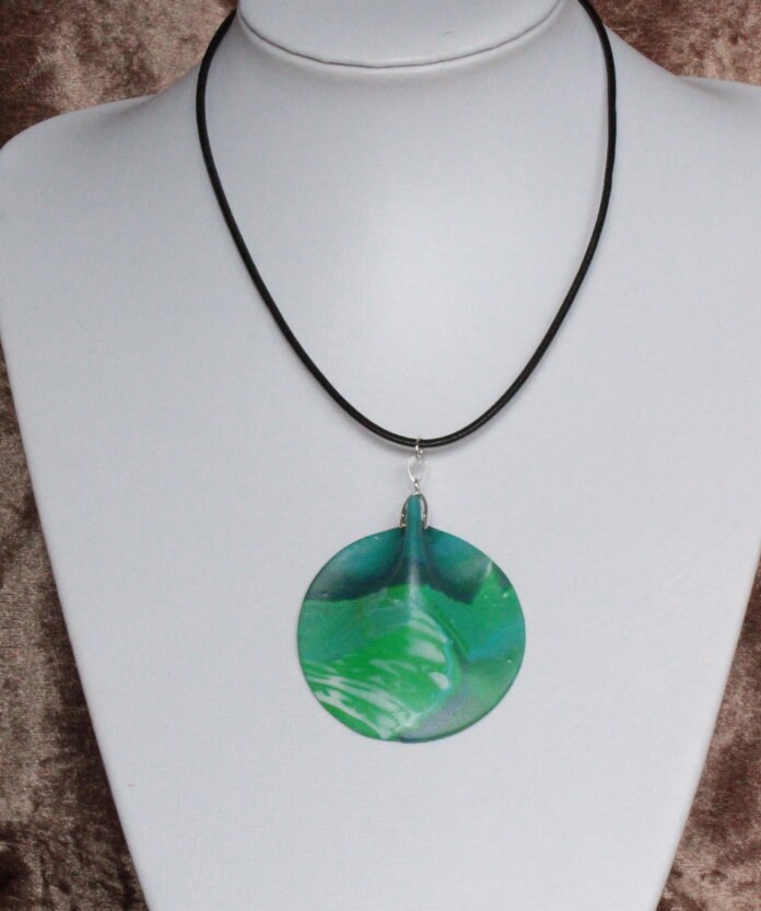 Cooler Modeschmuck Aus Fimo, Mit Lederband von FlinkeNadelCreaktiv