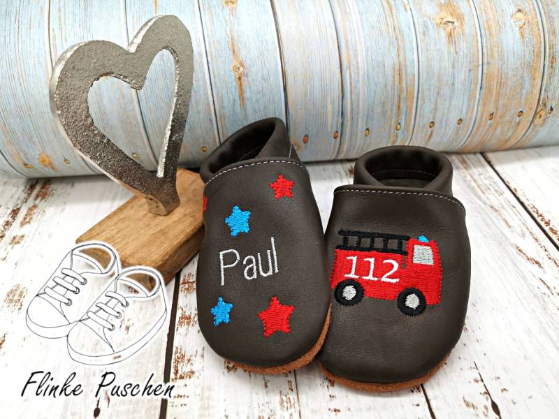 Krabbelschuhe Mit Name - Baby Schuhe Feuerwehr Sternen Lederpuschen Für Kinder Puschen Kleinkinder von FlinkePuschen