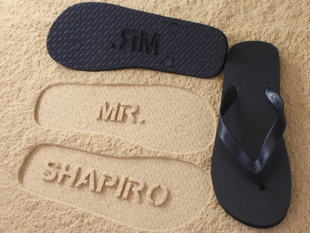 Bräutigam Name Custom Sand Imprint Flip Flops - Personalisierte Hochzeit Name. Erhältlich in 140+ Farbkombinationen Bräutigam Name Custom Sand Imprint Flip Flops - Personalisierte Hochzeit Name. Erhältlich in 140+ Farbkombinationen von FlipSideFlipFlops