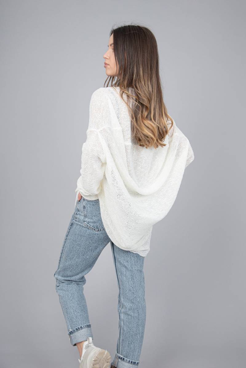 Handgestrickte Weiße Bluse/strick Oversized Top/Sommerpullover/Weißer Gestrickter Pullover/Handgefertigte Top Tunika/Offene Schulter Tunika/F1154 von FloAtelier