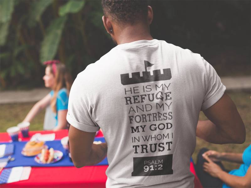 Psalm 912 - Gott Ist Meine Zuflucht Und Festung T-Shirt | Herren Psalm 912 - Gott Ist Meine Zuflucht Und Festung T-Shirt | Herren von MansfieldandCo