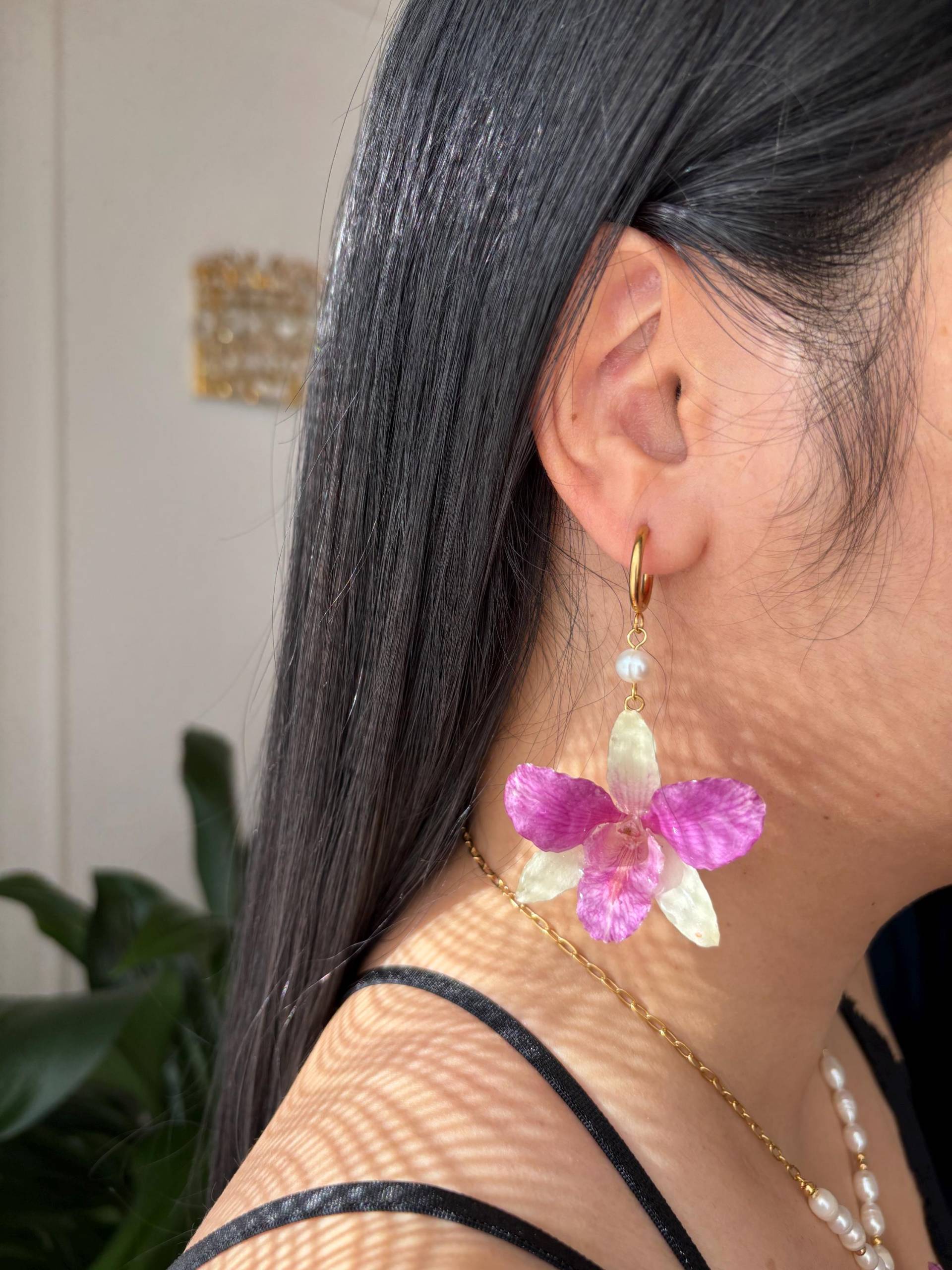 Echte Rosa Weiße Dendrobium Orchidee Ohrringe Edelstahl Harzschmuck Naturfarbene Echte Rosa Weiße Dendrobium Orchidee Ohrringe Edelstahl Harzschmuck Naturfarbene von FloResinBlossomCraft
