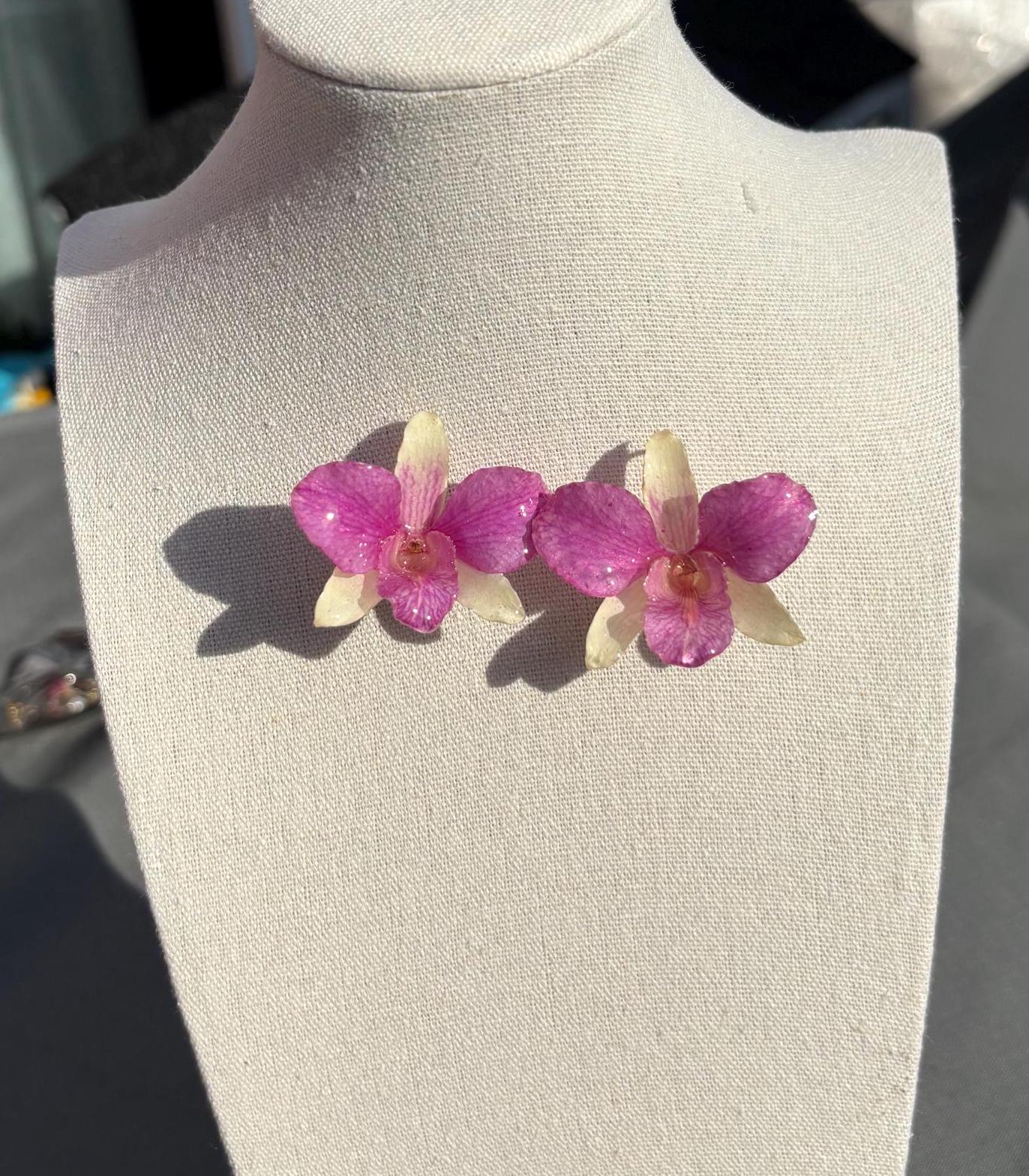Echte Rosa Weiße Dendrobium Orchidee Ohrringe Edelstahl Harzschmuck Naturfarbene Echte Rosa Weiße Dendrobium Orchidee Ohrringe Edelstahl Harzschmuck Naturfarbene von FloResinBlossomCraft