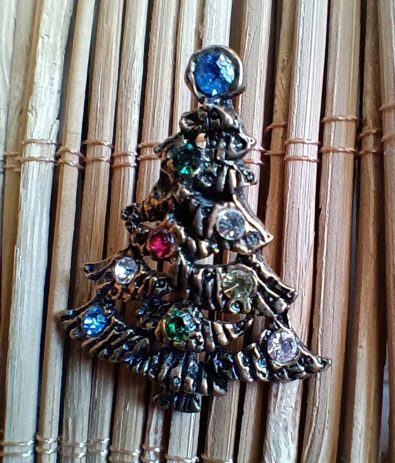 Lapel Pin Anstecknadel Christbaum Weihnachtsbaum Schmuck Sammler Festtage Lapel Pin Anstecknadel Christbaum Weihnachtsbaum Schmuck Sammler Festtage von FlohmiOmi