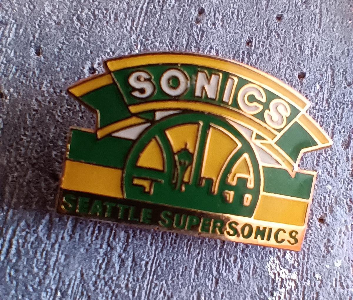 Lapel Pin Anstecknadel Seatle Sonics Basketball 1992 Supersonics, Fanartikel Sammler Nba Sport Merchandise Vintage Lapel Pin Anstecknadel Seatle Sonics Basketball 1992 Supersonics, Fanartikel Sammler Nba Sport Merchandise Vintage von FlohmiOmi