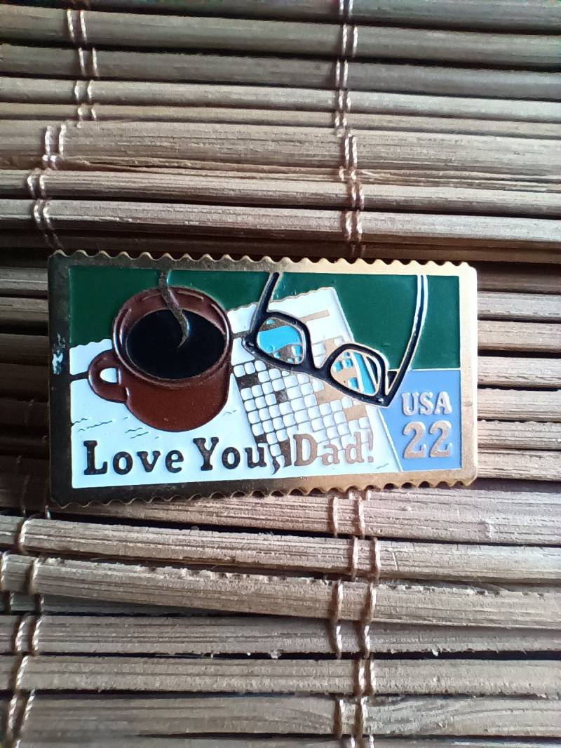 Lapel Pin Love You Dad in Briefmarkenform, Sammler, Geschenkt, Danke Lapel Pin Love You Dad in Briefmarkenform, Sammler, Geschenkt, Danke von FlohmiOmi