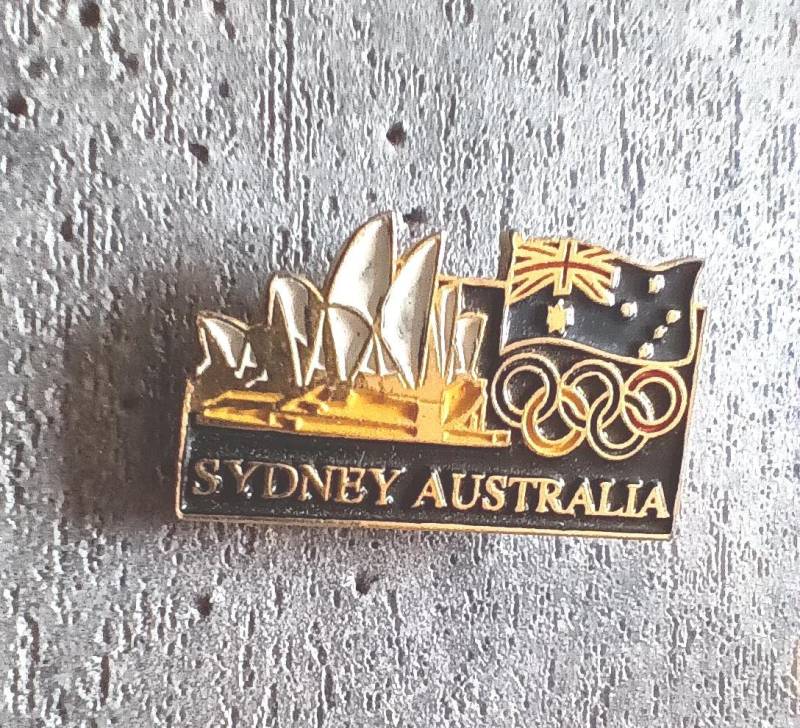 Lapel Pin Olympia Sydney Australien Logo Sport Sammler Fanartikel 2000 Millennium von FlohmiOmi