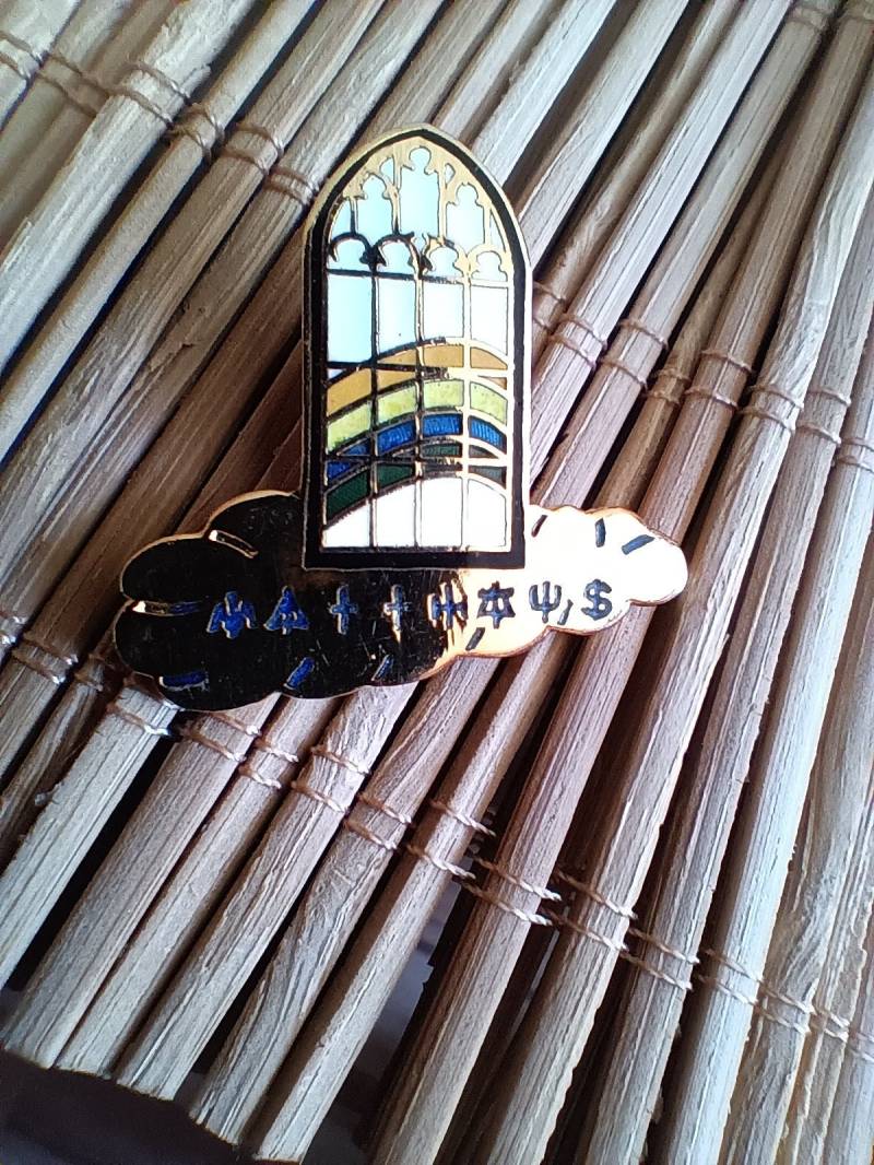 Pin Anstecknadel Kirchenfenster Matthaeus Wolke Religion Sammler Glaube Selten Pin Anstecknadel Kirchenfenster Matthaeus Wolke Religion Sammler Glaube Selten von FlohmiOmi