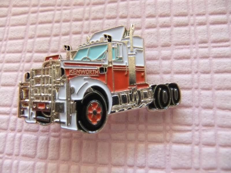 Pin Anstecknadel Zugmaschine Kenwood, Truck, Limitiert, Sammler, "Trucker Pin Anstecknadel Zugmaschine Kenwood, Truck, Limitiert, Sammler, "Trucker von FlohmiOmi