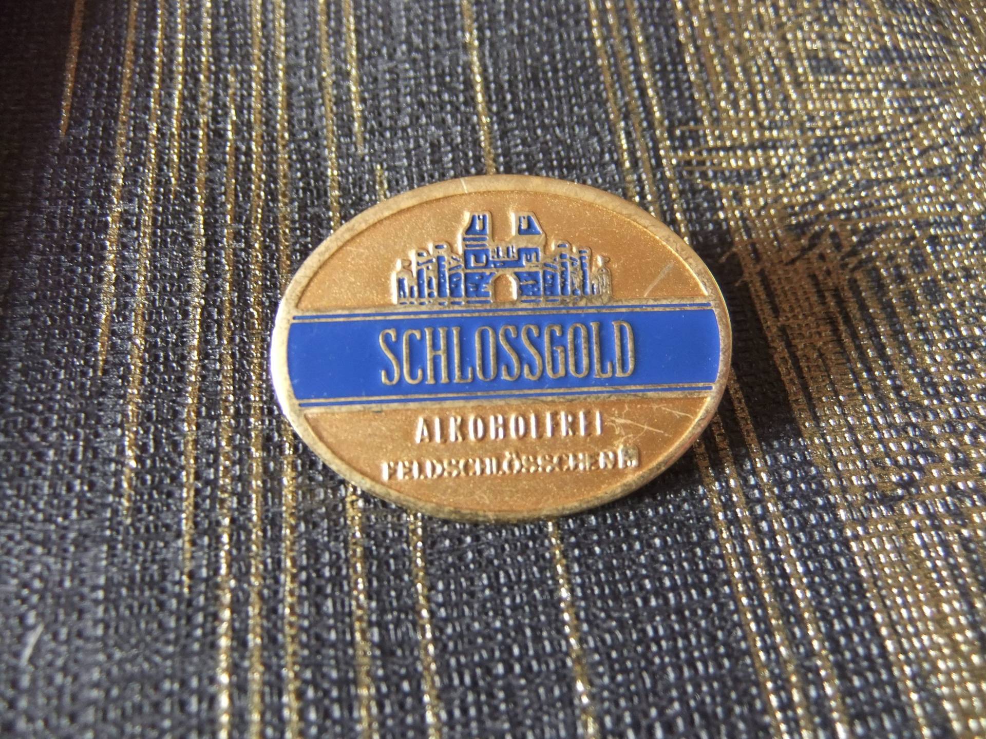Pin Bier Schlossgold, Feldschlösschen, Brauerei, Sammler, Anstecknadel Pin Bier Schlossgold, Feldschlösschen, Brauerei, Sammler, Anstecknadel von FlohmiOmi