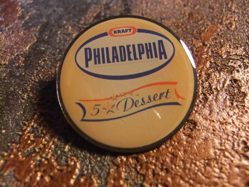 Seltener Pin Philadelphia Dessert Frischkäse Lebensmittel Sammler Werbemittel von FlohmiOmi