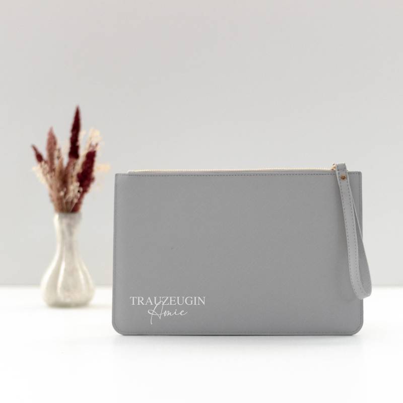 Clutch Braut Hochzeit Tasche Trauzeugin Brautjungfer Personalisiert Mit Namen von FloomUnikate