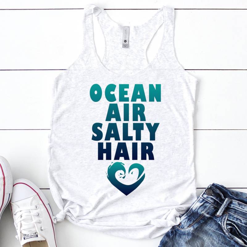Ozean Luft Salzige Haar Tank | Strand-Shirt Urlaub Shirt Strandurlaub Kreuzfahrt-Shirt Racerback Für Damen von FlopTheWorld