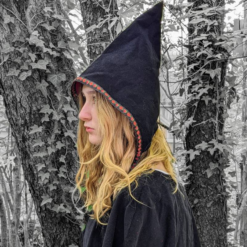 Dark Gnome Pixie Hut Kostüm, Fairycore Schwarze Fee Böse Hexe Cosplay Kleinkind, Mädchen, Erwachsene Damen - Alter 6 M von FloraAndFaunaKids