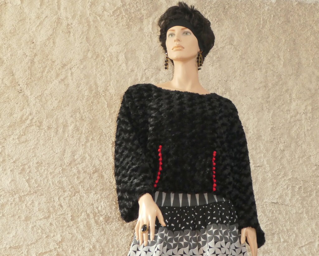 Pullover Aus Schaffellimitat Mit Vordertasche, Locker Und Bequem, Im Bohème-stil. Kurzer Pullover Pullover Aus Schaffellimitat Mit Vordertasche, Locker Und Bequem, Im Bohème-stil. Kurzer Pullover von FloraFCreations