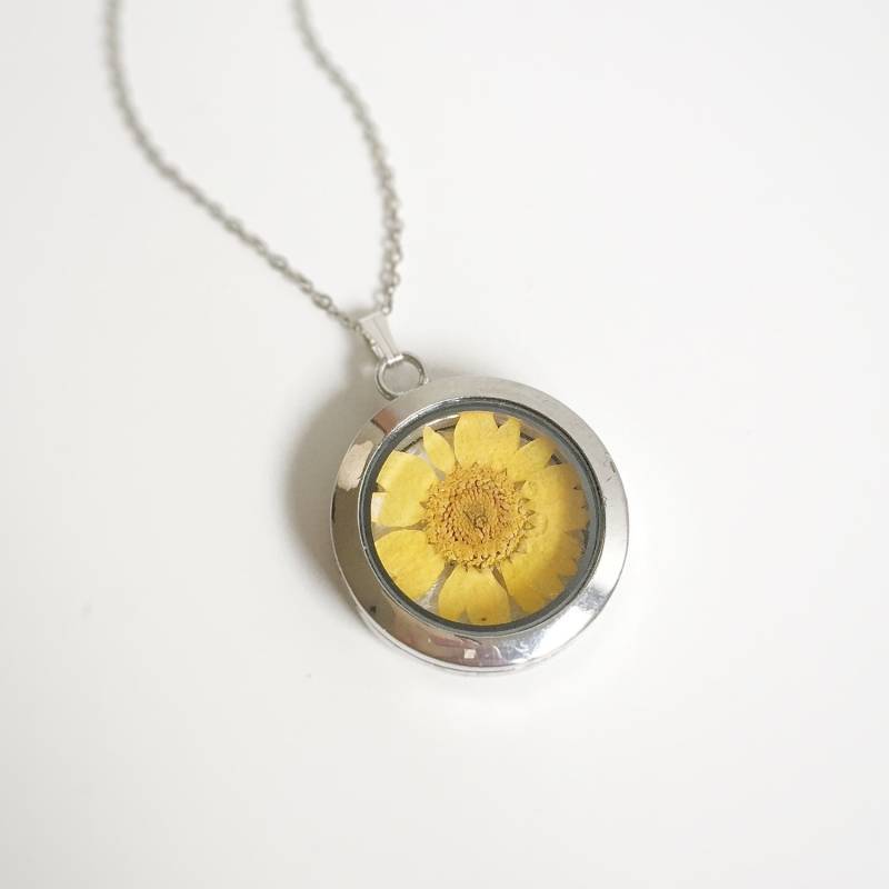 Echte Getrocknete Sonnenblume Boho Floating Medaillon Anhänger von FloraStudio2014