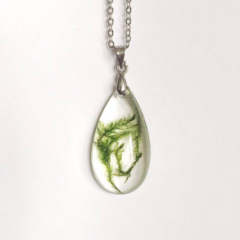 Echte Moos-Halskette Wassertropfen-Terrarium-Anhänger, 54 cm Kette von FloraStudio2014